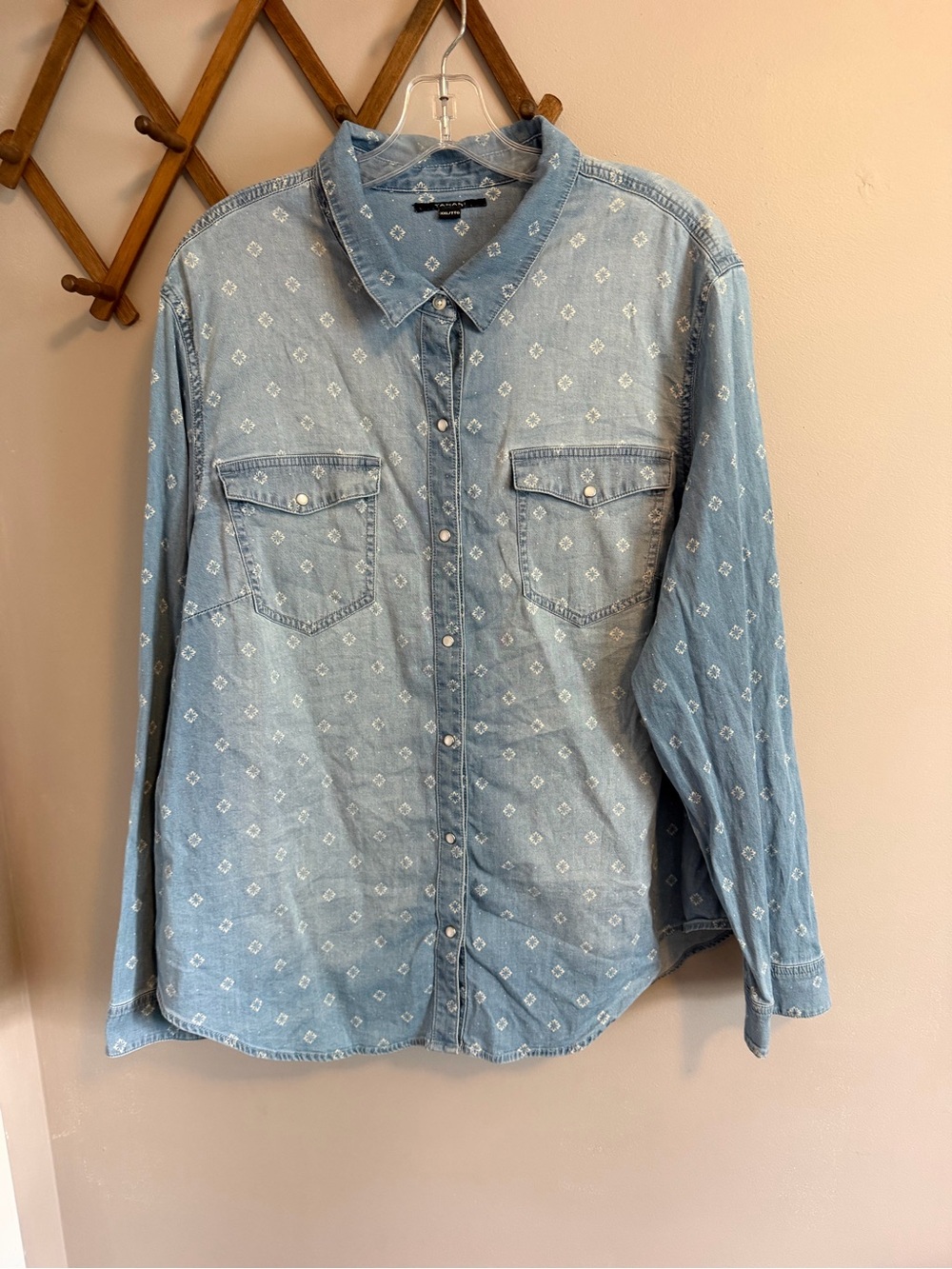 Tahari Light Wash Printed Denim Snap Button Western Shirt XXL